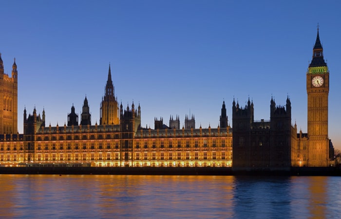 LONDRA 700x450